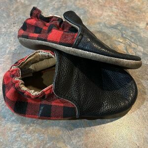 Robeez Buffalo Plaid Black 18-24 mo Baby Booties